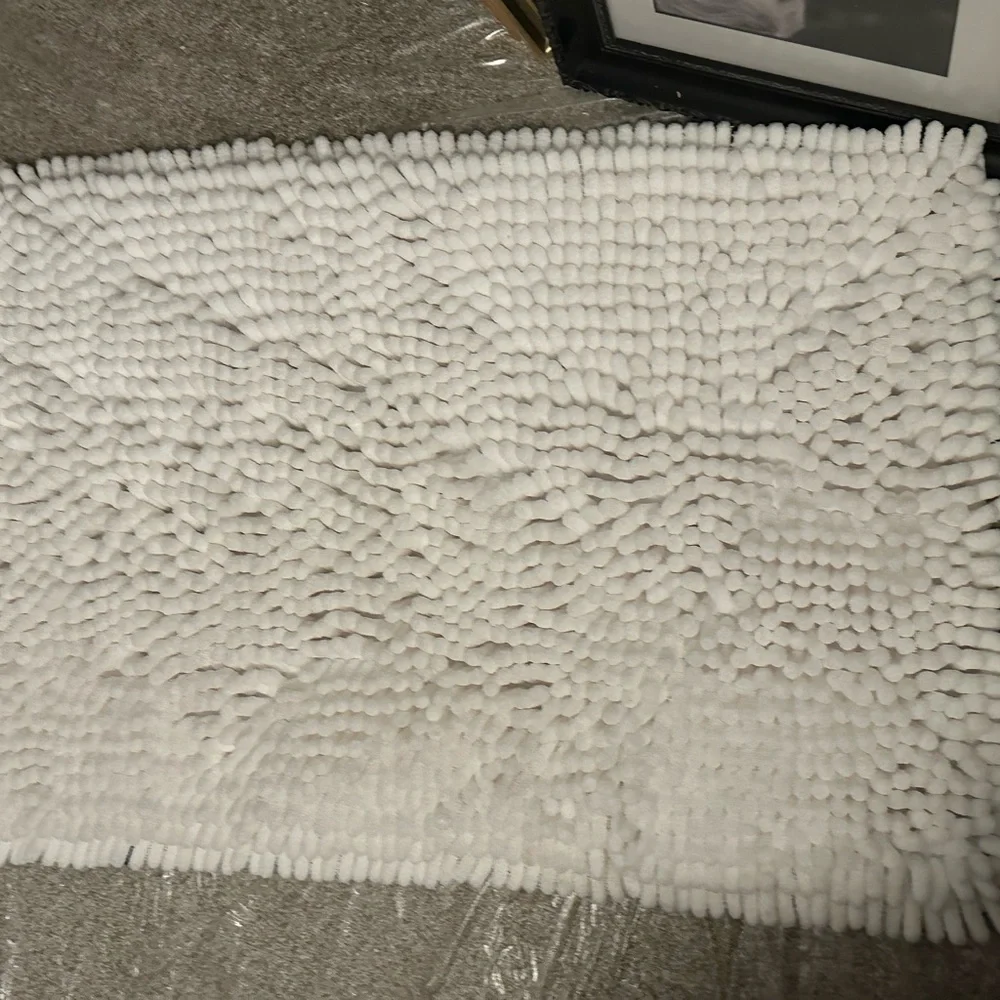 White Textured Bath Mat